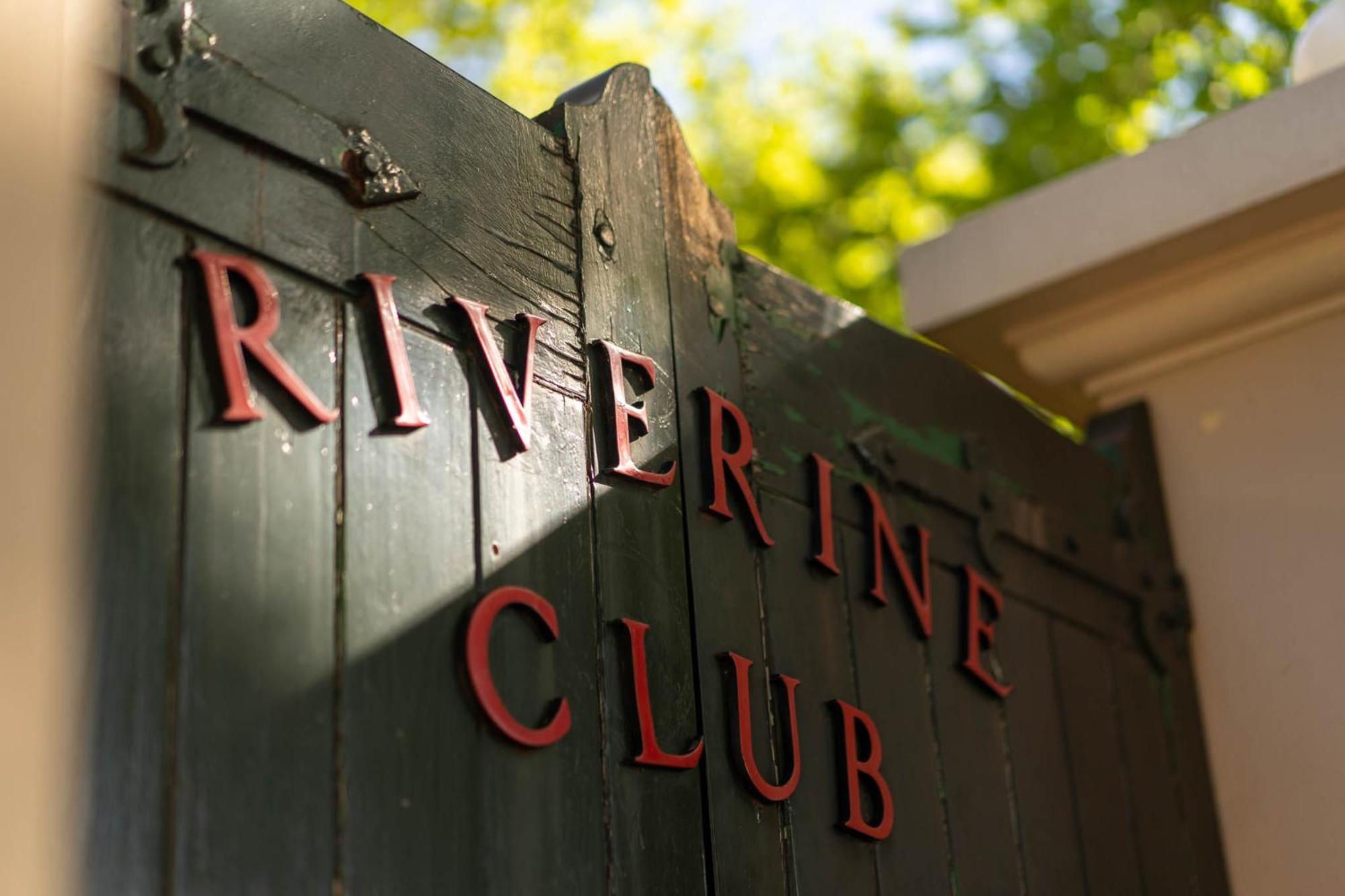 The Riverine Club Wagga Wagga Exterior photo
